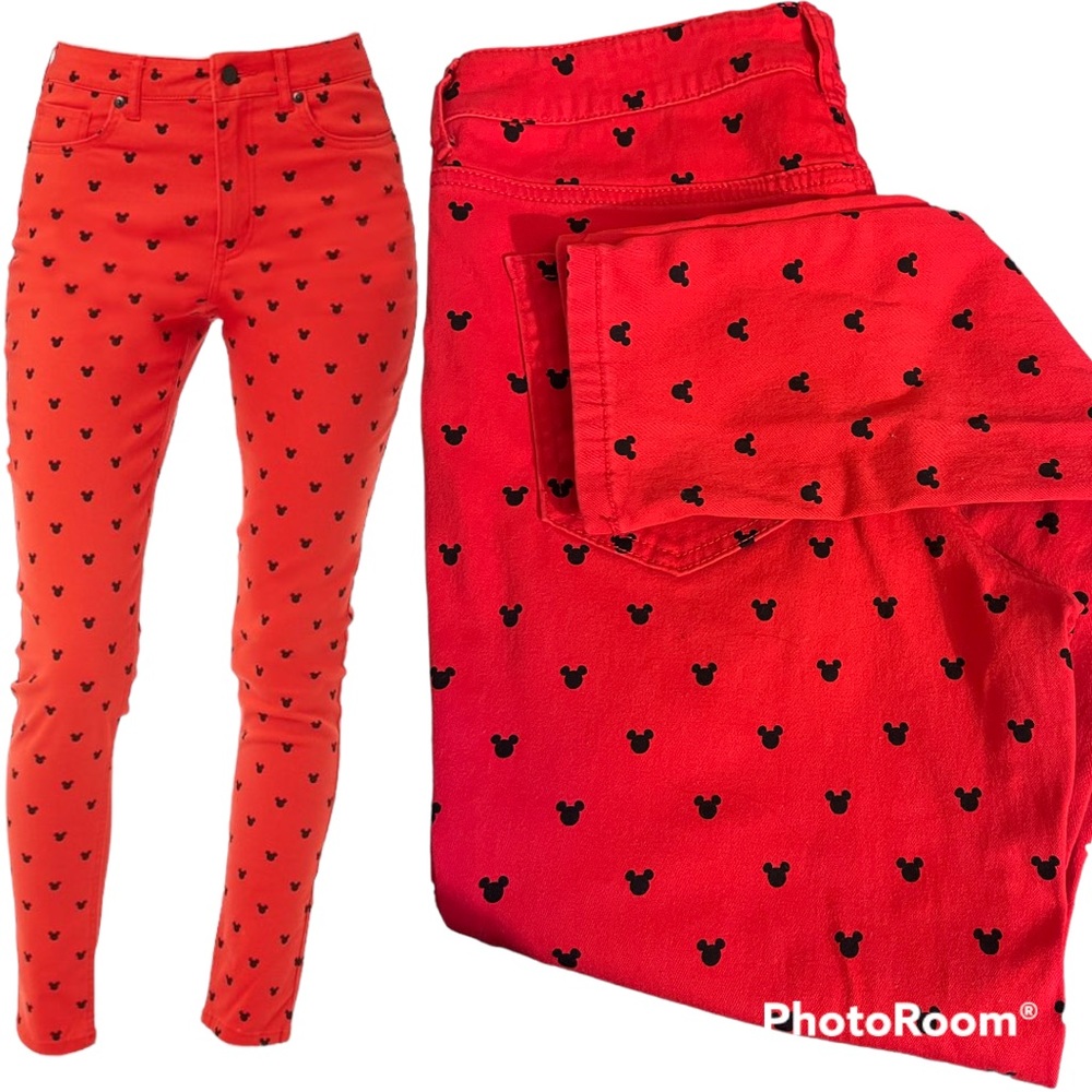 DISNEY x FOREVER 21 | Red & Black Mickey Skinny Jeans size Medium